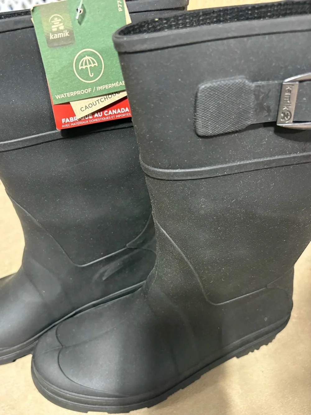 Kamik size 3 kids rain boots- black